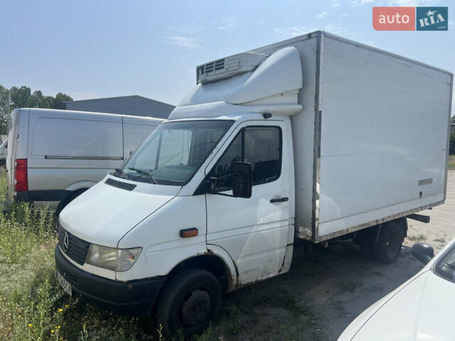 Белый Мерседес Sprinter, объемом двигателя 2.87 л и пробегом 700 тыс. км за 6500 $, фото 1 на Automoto.ua