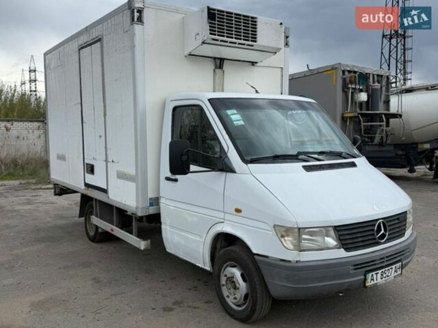 Белый Мерседес Sprinter, объемом двигателя 2.9 л и пробегом 747 тыс. км за 7400 $, фото 1 на Automoto.ua