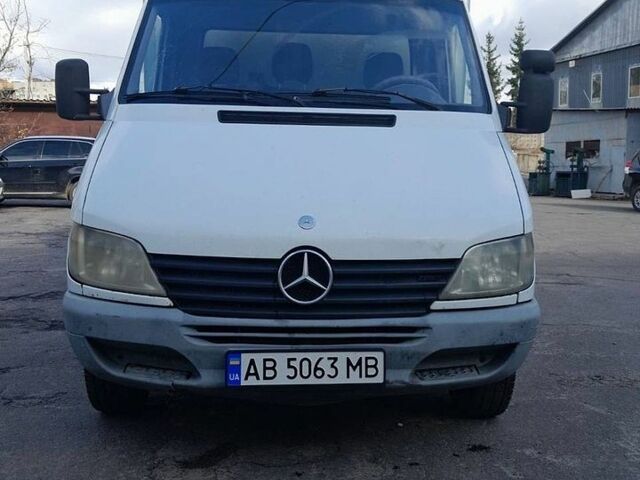 Білий Мерседес Sprinter, об'ємом двигуна 2.69 л та пробігом 150 тис. км за 11000 $, фото 1 на Automoto.ua