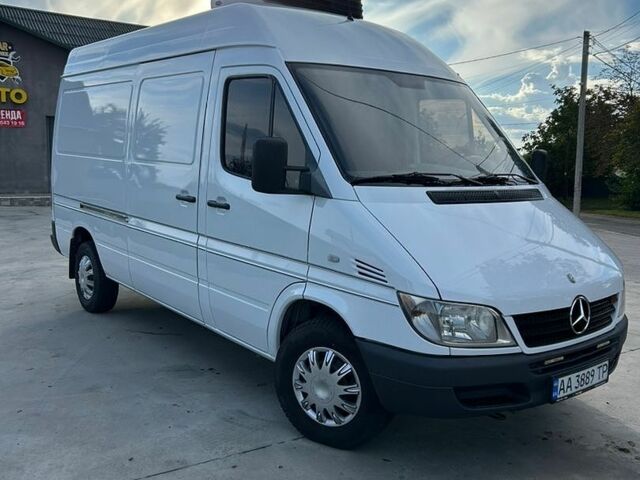 Білий Мерседес Sprinter, об'ємом двигуна 9.99 л та пробігом 530 тис. км за 11000 $, фото 1 на Automoto.ua
