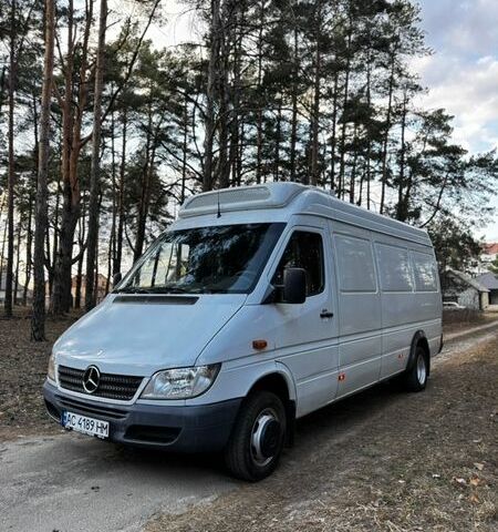 Белый Мерседес Sprinter, объемом двигателя 2.7 л и пробегом 420 тыс. км за 15500 $, фото 1 на Automoto.ua