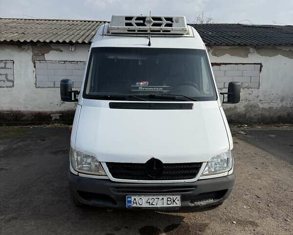 Білий Мерседес Sprinter, об'ємом двигуна 2.15 л та пробігом 504 тис. км за 10300 $, фото 1 на Automoto.ua