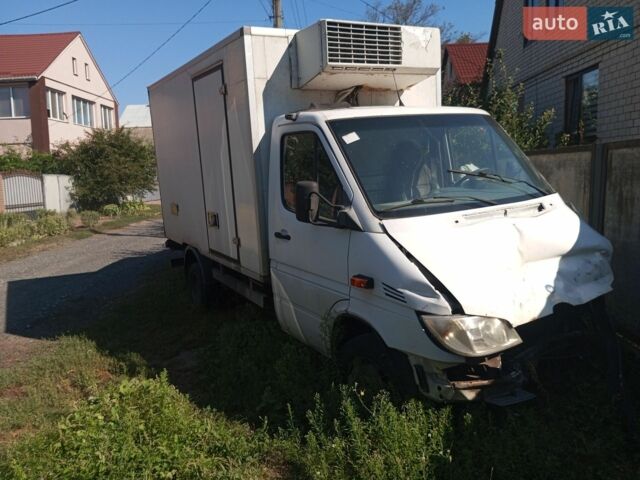 Білий Мерседес Sprinter, об'ємом двигуна 2.2 л та пробігом 563 тис. км за 8000 $, фото 1 на Automoto.ua