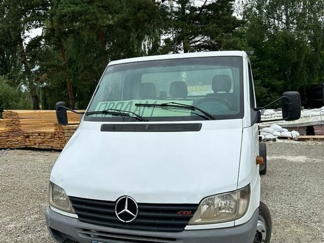 Білий Мерседес Sprinter, об'ємом двигуна 2.7 л та пробігом 943 тис. км за 12200 $, фото 1 на Automoto.ua