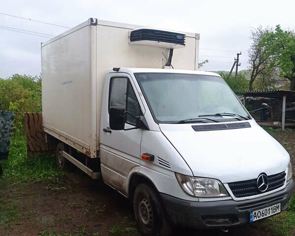 Білий Мерседес Sprinter, об'ємом двигуна 2.15 л та пробігом 250 тис. км за 9350 $, фото 1 на Automoto.ua