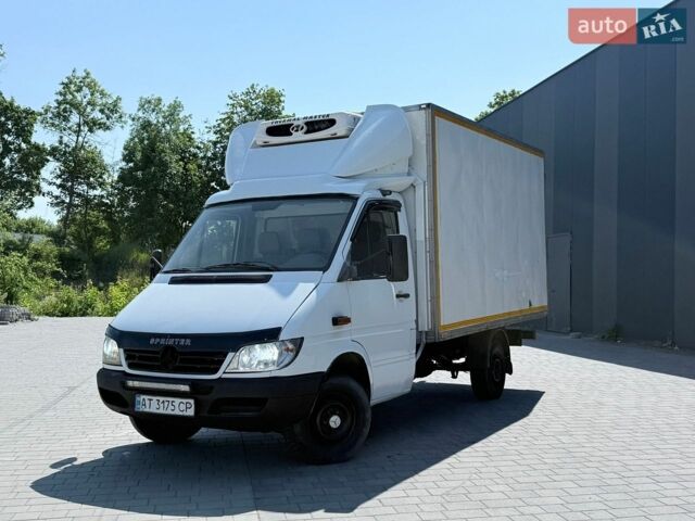 Белый Мерседес Sprinter, объемом двигателя 2.15 л и пробегом 380 тыс. км за 7900 $, фото 1 на Automoto.ua