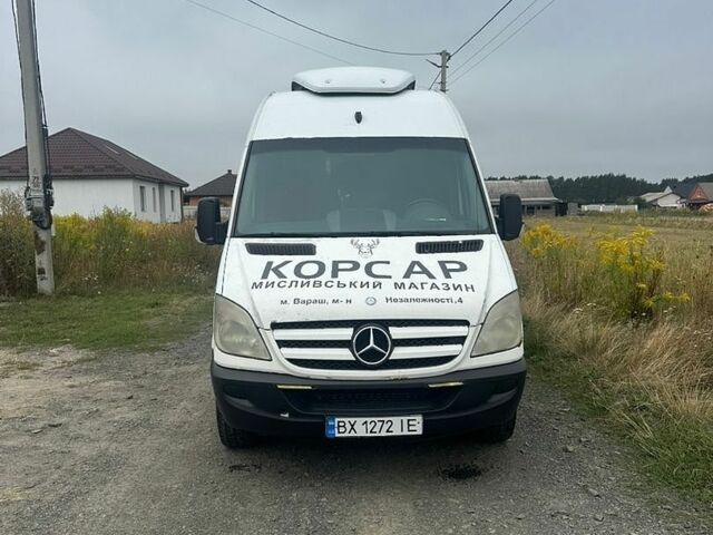 Білий Мерседес Sprinter, об'ємом двигуна 2.15 л та пробігом 590 тис. км за 8700 $, фото 1 на Automoto.ua