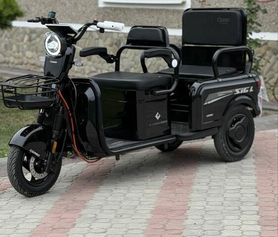 Белый Мерседес Sprinter, объемом двигателя 2.99 л и пробегом 785 тыс. км за 12800 $, фото 1 на Automoto.ua