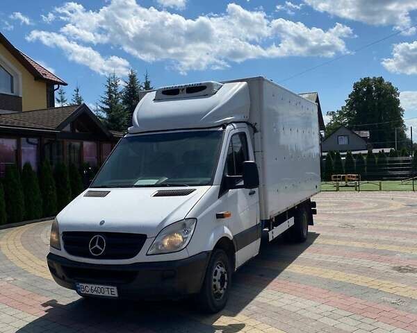 Білий Мерседес Sprinter, об'ємом двигуна 3.22 л та пробігом 300 тис. км за 13500 $, фото 1 на Automoto.ua