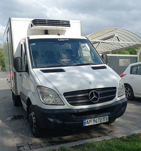 Білий Мерседес Sprinter, об'ємом двигуна 2.69 л та пробігом 320 тис. км за 22000 $, фото 1 на Automoto.ua