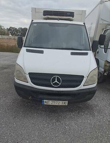 Белый Мерседес Sprinter, объемом двигателя 2.1 л и пробегом 724 тыс. км за 7500 $, фото 1 на Automoto.ua