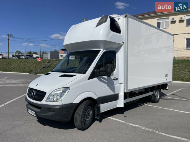 Белый Мерседес Sprinter, объемом двигателя 2.99 л и пробегом 380 тыс. км за 20000 $, фото 1 на Automoto.ua