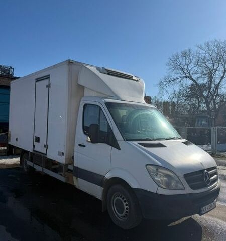 Белый Мерседес Sprinter, объемом двигателя 2.14 л и пробегом 940 тыс. км за 17500 $, фото 1 на Automoto.ua