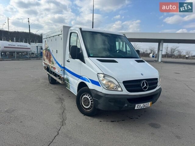 Белый Мерседес Sprinter, объемом двигателя 2.1 л и пробегом 217 тыс. км за 19690 $, фото 1 на Automoto.ua