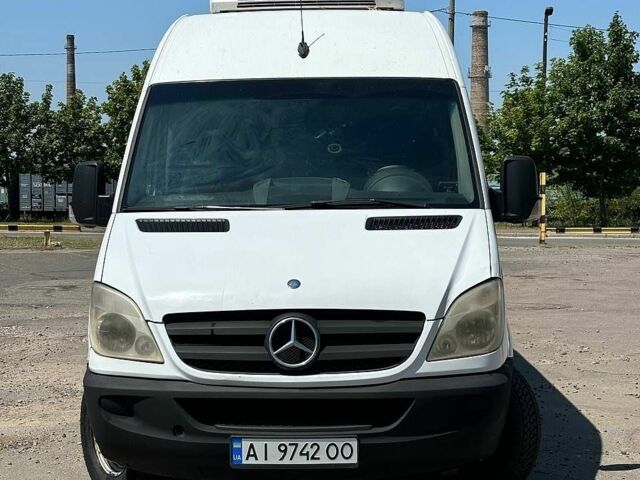 Белый Мерседес Sprinter, объемом двигателя 2.14 л и пробегом 130 тыс. км за 13000 $, фото 1 на Automoto.ua