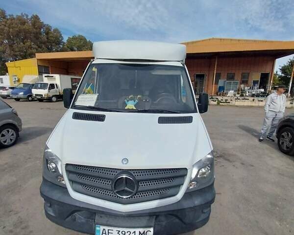 Белый Мерседес Sprinter, объемом двигателя 2.69 л и пробегом 420 тыс. км за 14500 $, фото 1 на Automoto.ua