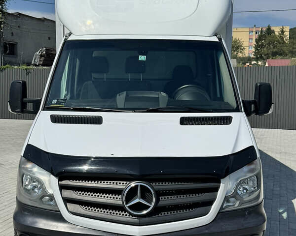 Белый Мерседес Sprinter, объемом двигателя 2.14 л и пробегом 195 тыс. км за 22600 $, фото 1 на Automoto.ua