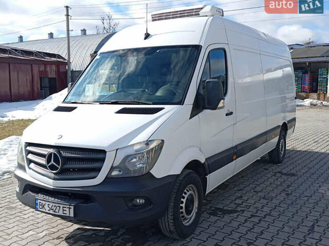 Белый Мерседес Sprinter, объемом двигателя 2.14 л и пробегом 650 тыс. км за 15000 $, фото 1 на Automoto.ua