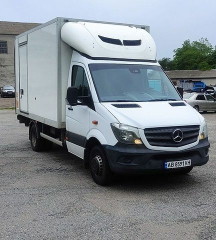 Белый Мерседес Sprinter, объемом двигателя 2.14 л и пробегом 247 тыс. км за 19800 $, фото 1 на Automoto.ua