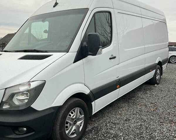 Білий Мерседес Sprinter, об'ємом двигуна 0 л та пробігом 610 тис. км за 20000 $, фото 1 на Automoto.ua