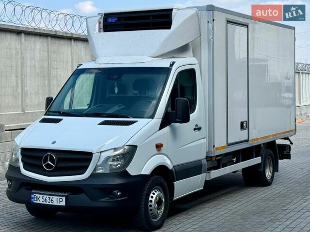 Белый Мерседес Sprinter, объемом двигателя 2.2 л и пробегом 320 тыс. км за 24950 $, фото 1 на Automoto.ua