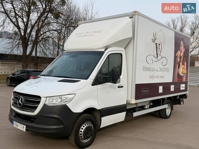 Белый Мерседес Sprinter, объемом двигателя 2.2 л и пробегом 238 тыс. км за 35000 $, фото 1 на Automoto.ua