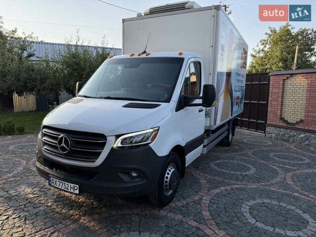 Белый Мерседес Sprinter, объемом двигателя 2.99 л и пробегом 20 тыс. км за 70000 $, фото 1 на Automoto.ua