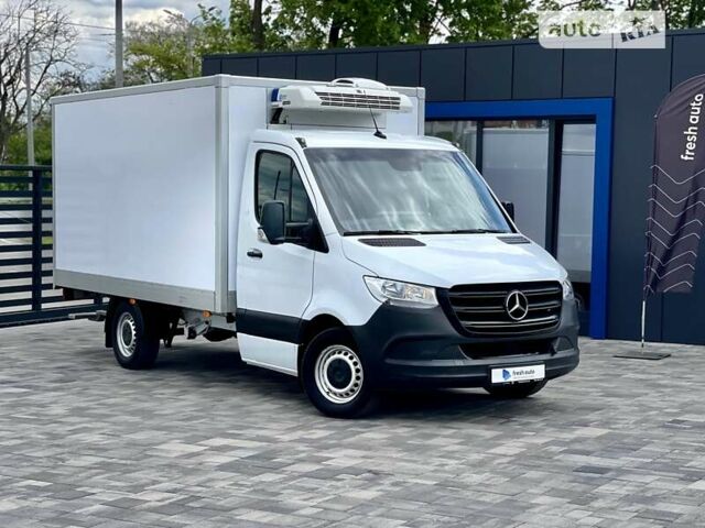 Белый Мерседес Sprinter, объемом двигателя 2.2 л и пробегом 115 тыс. км за 26950 $, фото 1 на Automoto.ua