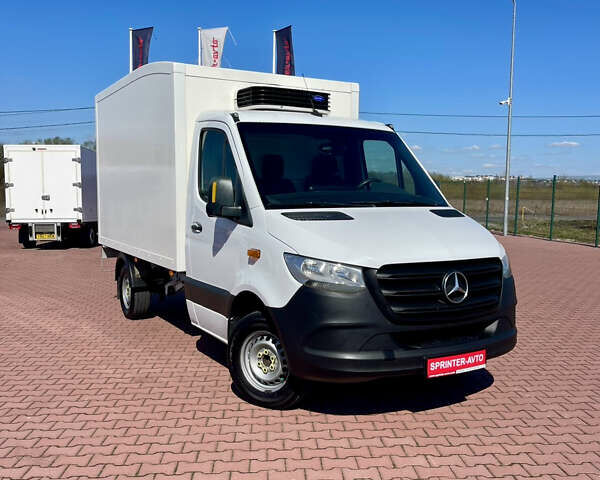 Белый Мерседес Sprinter, объемом двигателя 2.1 л и пробегом 244 тыс. км за 23750 $, фото 1 на Automoto.ua