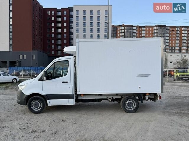 Белый Мерседес Sprinter, объемом двигателя 2.2 л и пробегом 240 тыс. км за 24600 $, фото 1 на Automoto.ua