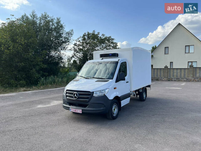 Белый Мерседес Sprinter, объемом двигателя 2.1 л и пробегом 275 тыс. км за 22700 $, фото 1 на Automoto.ua