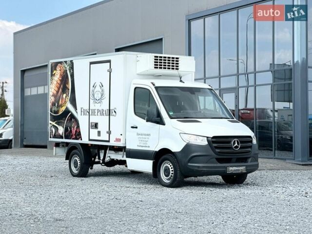 Белый Мерседес Sprinter, объемом двигателя 2.2 л и пробегом 200 тыс. км за 27900 $, фото 1 на Automoto.ua