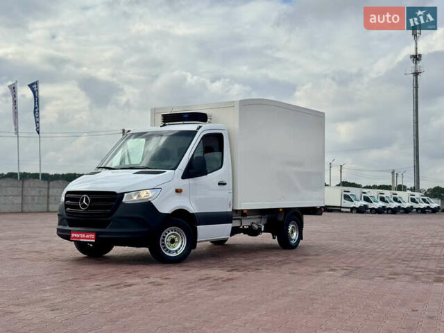 Белый Мерседес Sprinter, объемом двигателя 2 л и пробегом 259 тыс. км за 24250 $, фото 1 на Automoto.ua