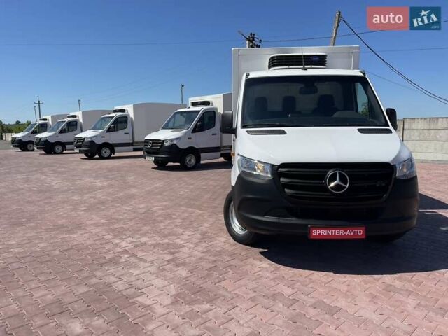 Белый Мерседес Sprinter, объемом двигателя 1.9 л и пробегом 226 тыс. км за 23850 $, фото 1 на Automoto.ua