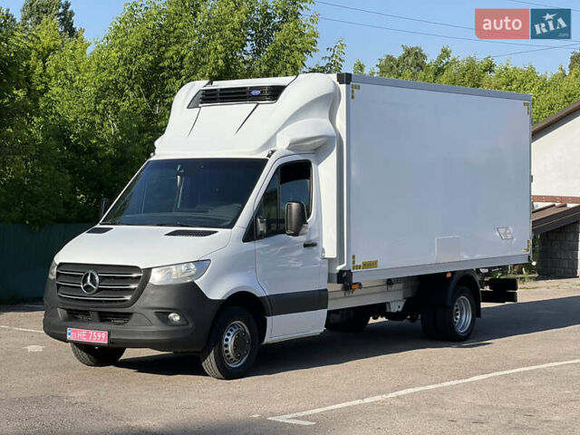 Белый Мерседес Sprinter, объемом двигателя 2.2 л и пробегом 273 тыс. км за 33500 $, фото 1 на Automoto.ua