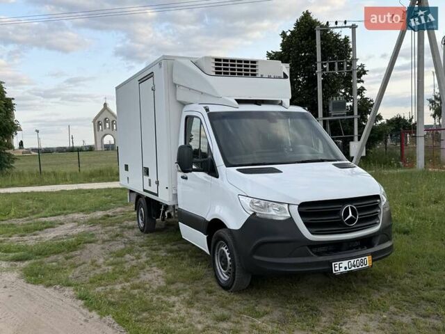 Белый Мерседес Sprinter, объемом двигателя 2.2 л и пробегом 229 тыс. км за 30650 $, фото 1 на Automoto.ua