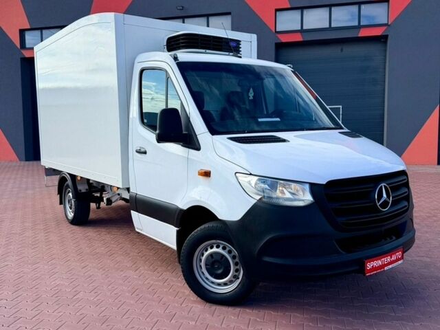 Белый Мерседес Sprinter, объемом двигателя 2 л и пробегом 224 тыс. км за 27300 $, фото 1 на Automoto.ua