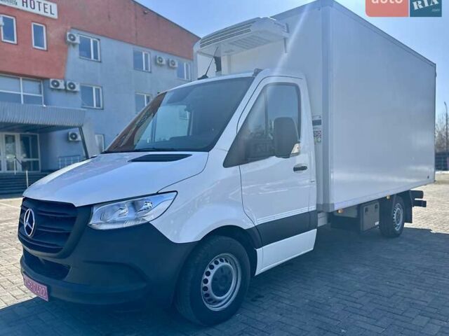 Белый Мерседес Sprinter, объемом двигателя 2.2 л и пробегом 112 тыс. км за 31950 $, фото 1 на Automoto.ua