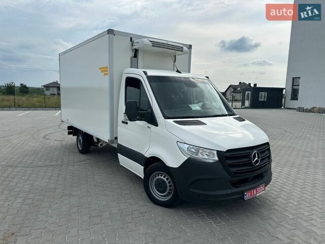 Белый Мерседес Sprinter, объемом двигателя 2.2 л и пробегом 243 тыс. км за 27500 $, фото 1 на Automoto.ua