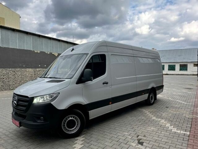 Белый Мерседес Sprinter, объемом двигателя 2 л и пробегом 280 тыс. км за 31033 $, фото 1 на Automoto.ua