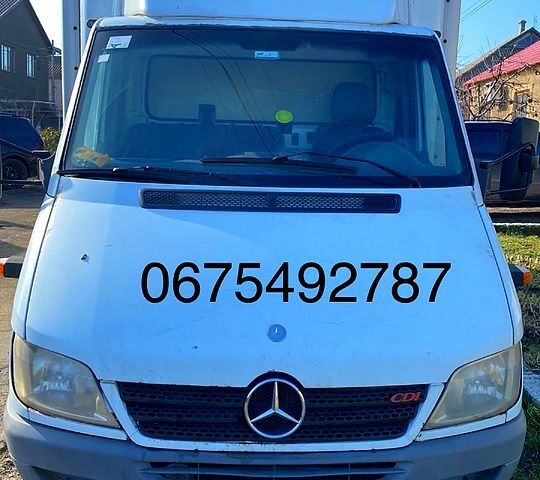 Белый Мерседес Sprinter, объемом двигателя 2.7 л и пробегом 110 тыс. км за 12000 $, фото 1 на Automoto.ua