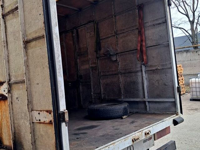 Белый Мерседес Sprinter, объемом двигателя 2.2 л и пробегом 400 тыс. км за 12999 $, фото 1 на Automoto.ua