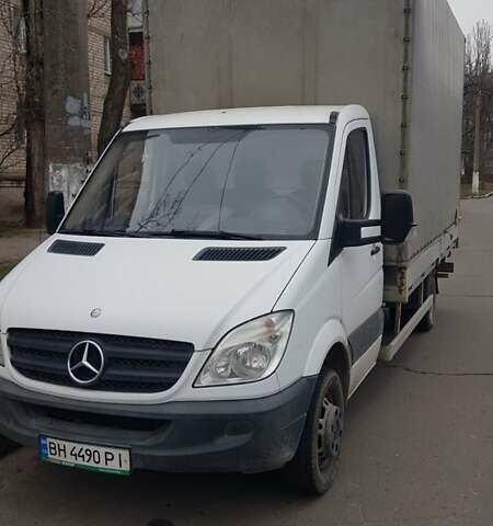 Белый Мерседес Sprinter, объемом двигателя 2.2 л и пробегом 85 тыс. км за 19000 $, фото 1 на Automoto.ua