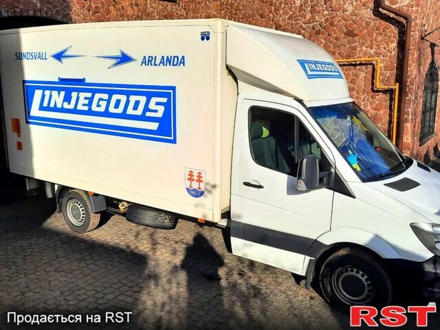 Белый Мерседес Sprinter, объемом двигателя 21 л и пробегом 201 тыс. км за 22000 $, фото 1 на Automoto.ua