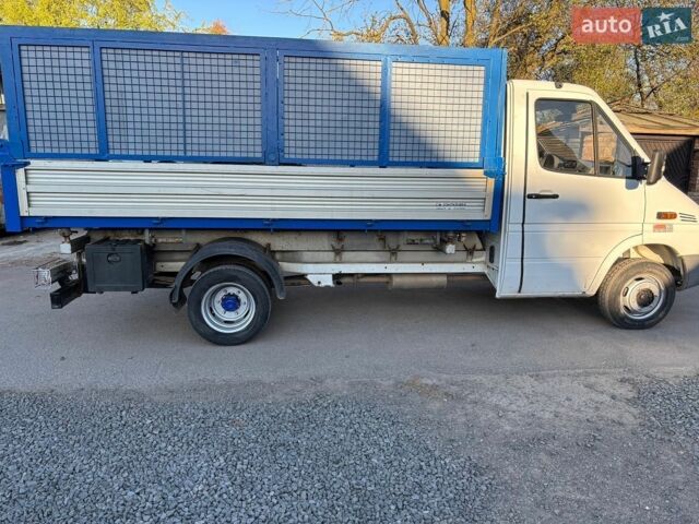 Белый Мерседес Sprinter, объемом двигателя 0 л и пробегом 470 тыс. км за 20000 $, фото 1 на Automoto.ua