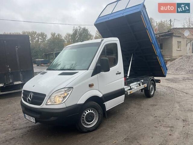 Білий Мерседес Sprinter, об'ємом двигуна 2.14 л та пробігом 400 тис. км за 17910 $, фото 1 на Automoto.ua