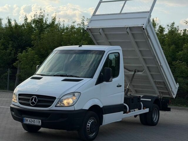 Белый Мерседес Sprinter, объемом двигателя 2.2 л и пробегом 374 тыс. км за 26000 $, фото 1 на Automoto.ua