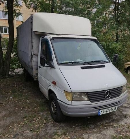 Белый Мерседес Sprinter, объемом двигателя 2.87 л и пробегом 500 тыс. км за 11000 $, фото 1 на Automoto.ua