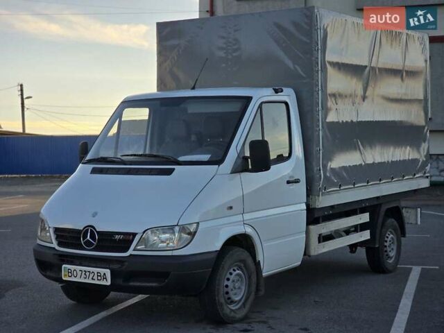 Белый Мерседес Sprinter, объемом двигателя 2.2 л и пробегом 604 тыс. км за 10499 $, фото 1 на Automoto.ua