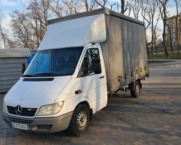 Белый Мерседес Sprinter, объемом двигателя 2.69 л и пробегом 650 тыс. км за 12900 $, фото 1 на Automoto.ua